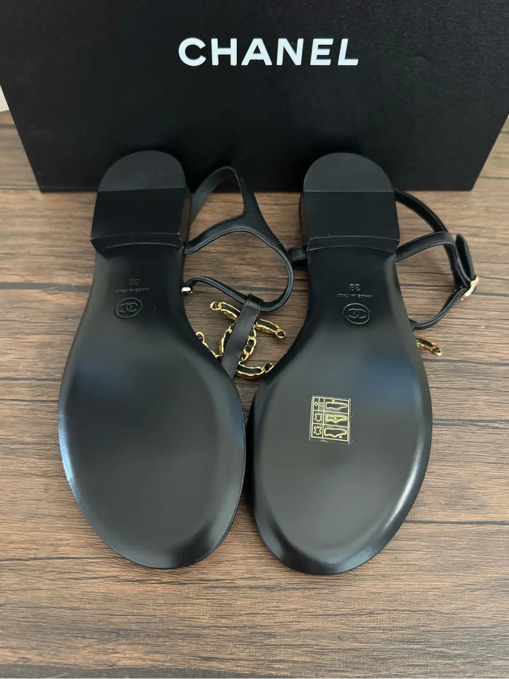 NEW CHANEL Quilted Lambskin Leather Rhinestone Detailed Sandals in Black